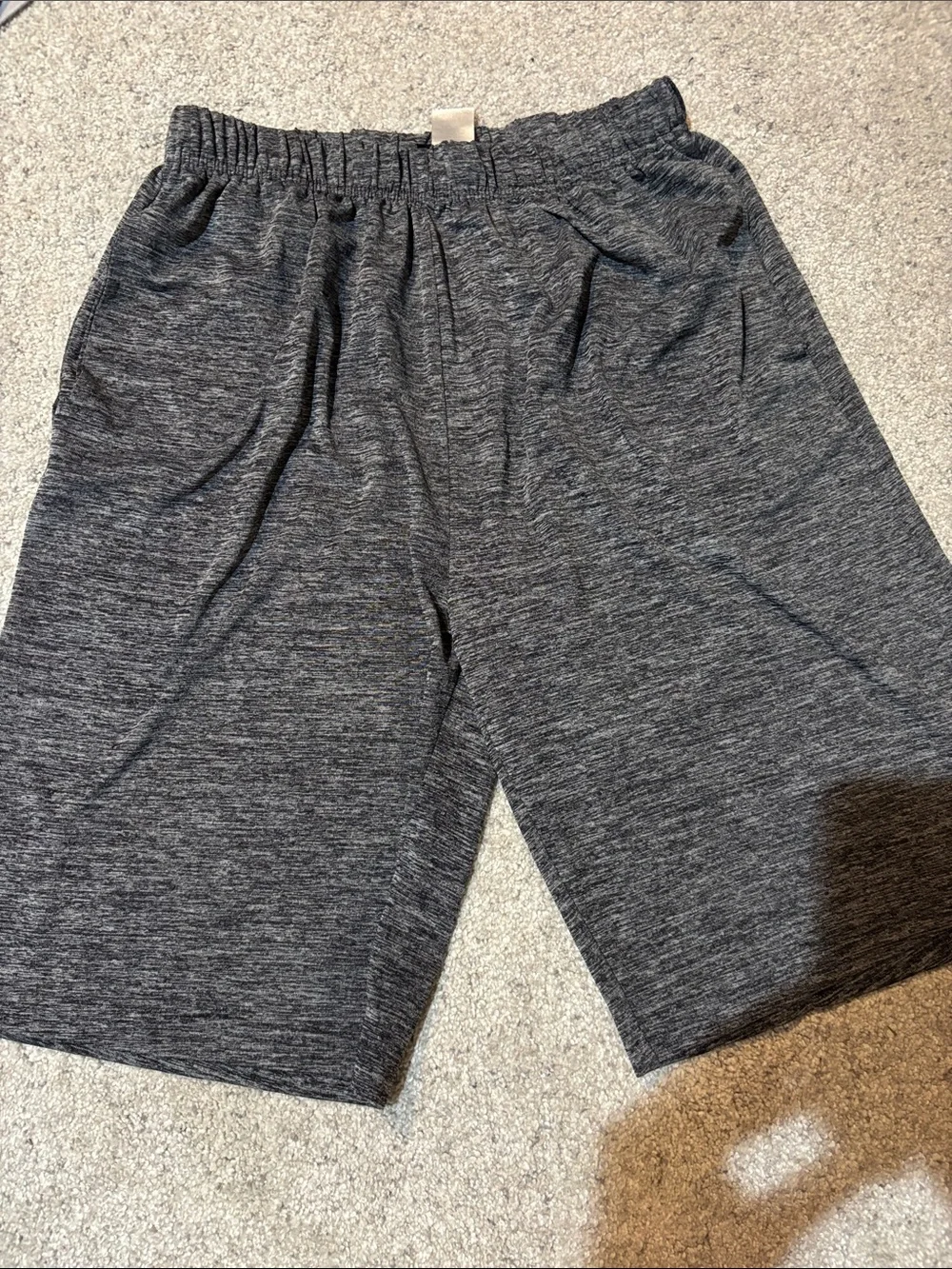 3/$15 - RBX Athletic Gray Shorts, sz YXL